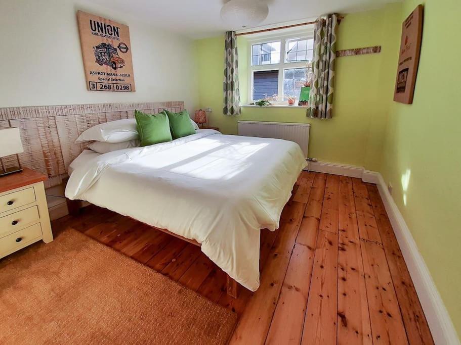 Villa The Beach House-Devon- On The Beach- Sleeps 20 Exmouth Exterior foto