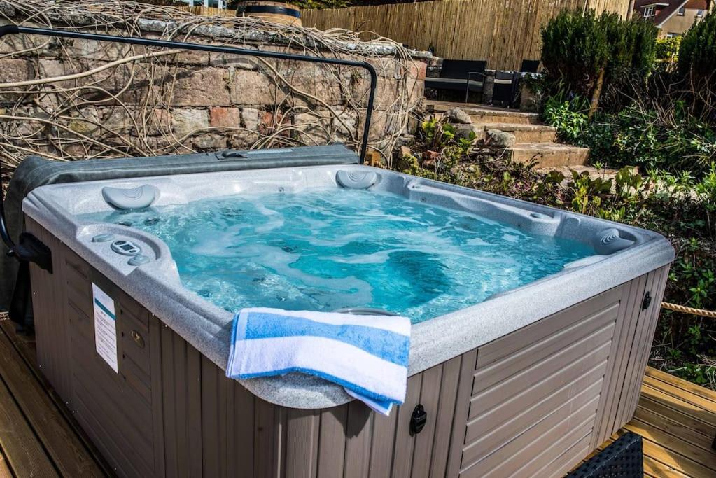 Villa The Beach House-Devon- On The Beach- Sleeps 20 Exmouth Exterior foto